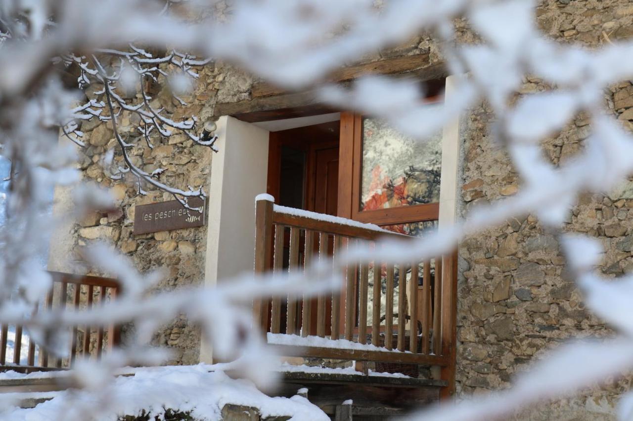 Chambres d'hôtes Les Peschiers Chateauroux-les-Alpes Exterior foto